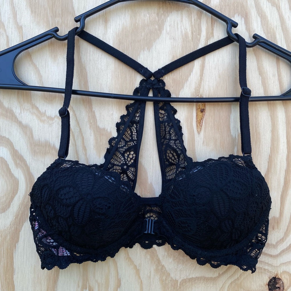 Pink by Victoria’s Secret Front Close T-Back Lace Bra Size 32B
